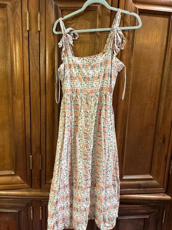 Dresses & Skirts - Hyacinth House dress size small